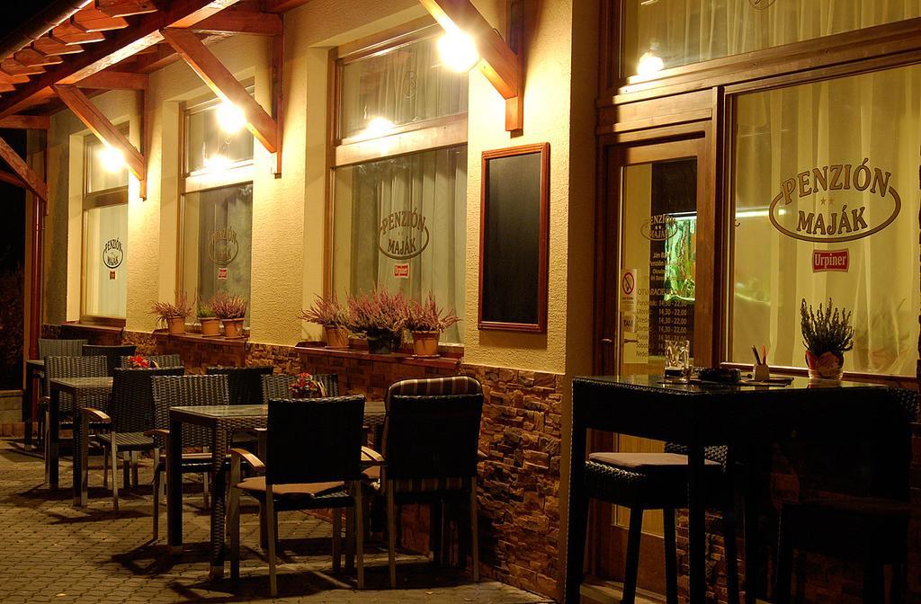 Penzion Majak Banská Bystrica Exteriér fotografie