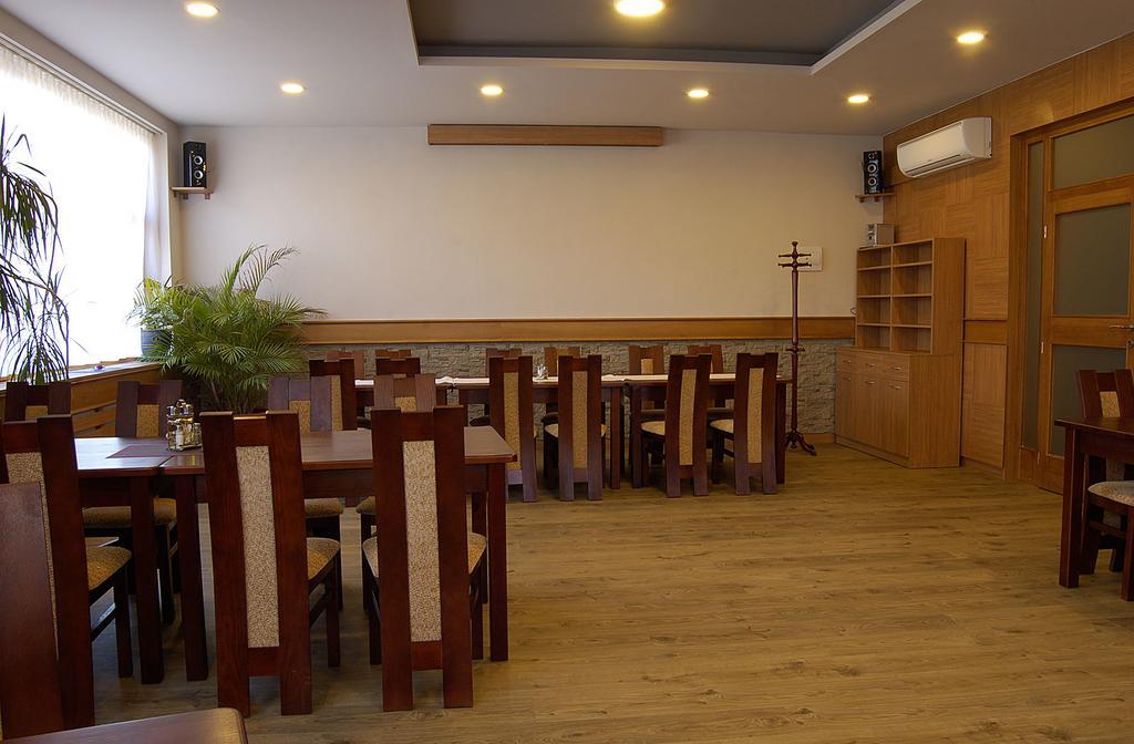 Penzion Majak Banská Bystrica Exteriér fotografie